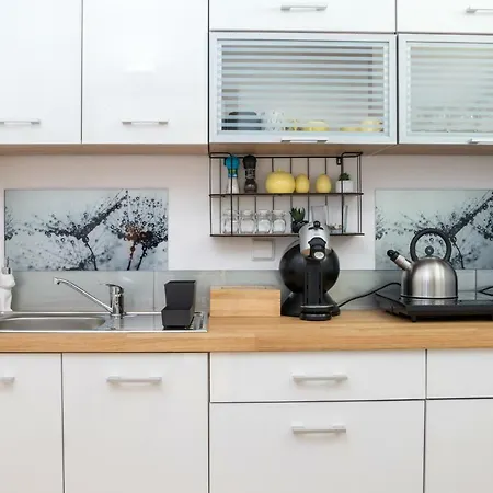Rentplanet - Apartament Pielegniarek Апартаменты