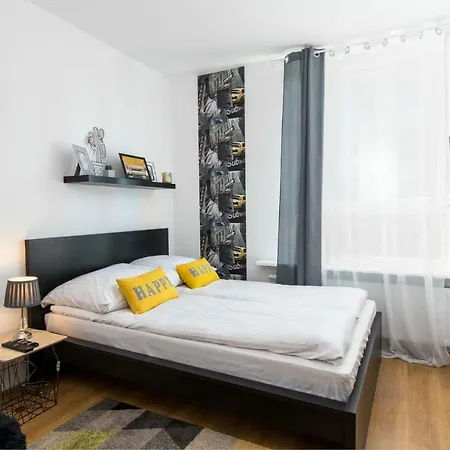 Rentplanet - Apartament Pielegniarek Krakov