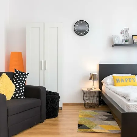 Rentplanet - Apartament Pielegniarek Апартаменты