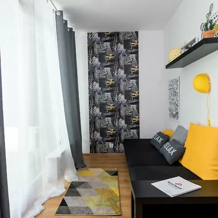 Rentplanet - Apartament Pielegniarek Krakov